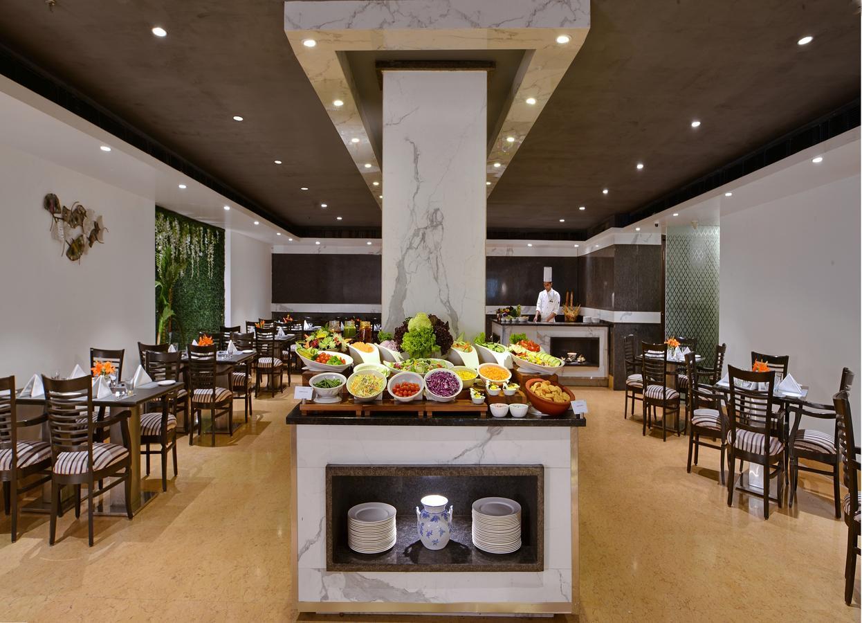 Taurus Sarovar Portico Nuova Delhi Esterno foto
