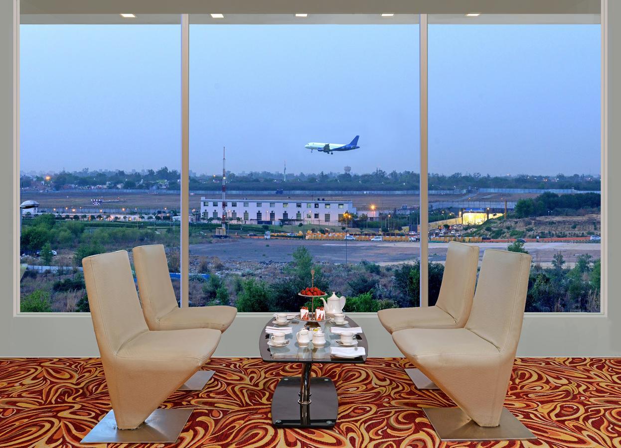 Taurus Sarovar Portico Nuova Delhi Esterno foto
