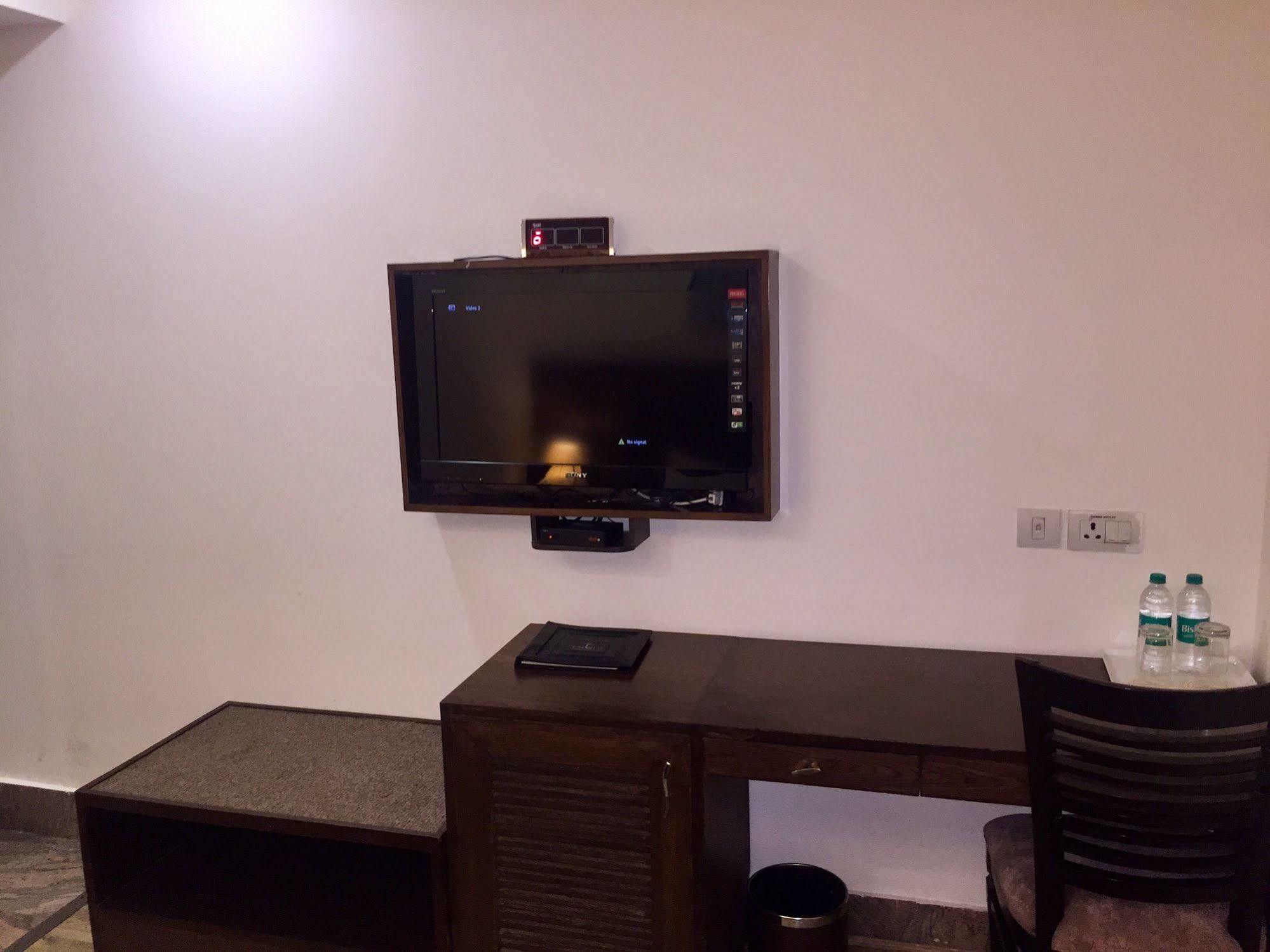 Taurus Sarovar Portico Nuova Delhi Esterno foto