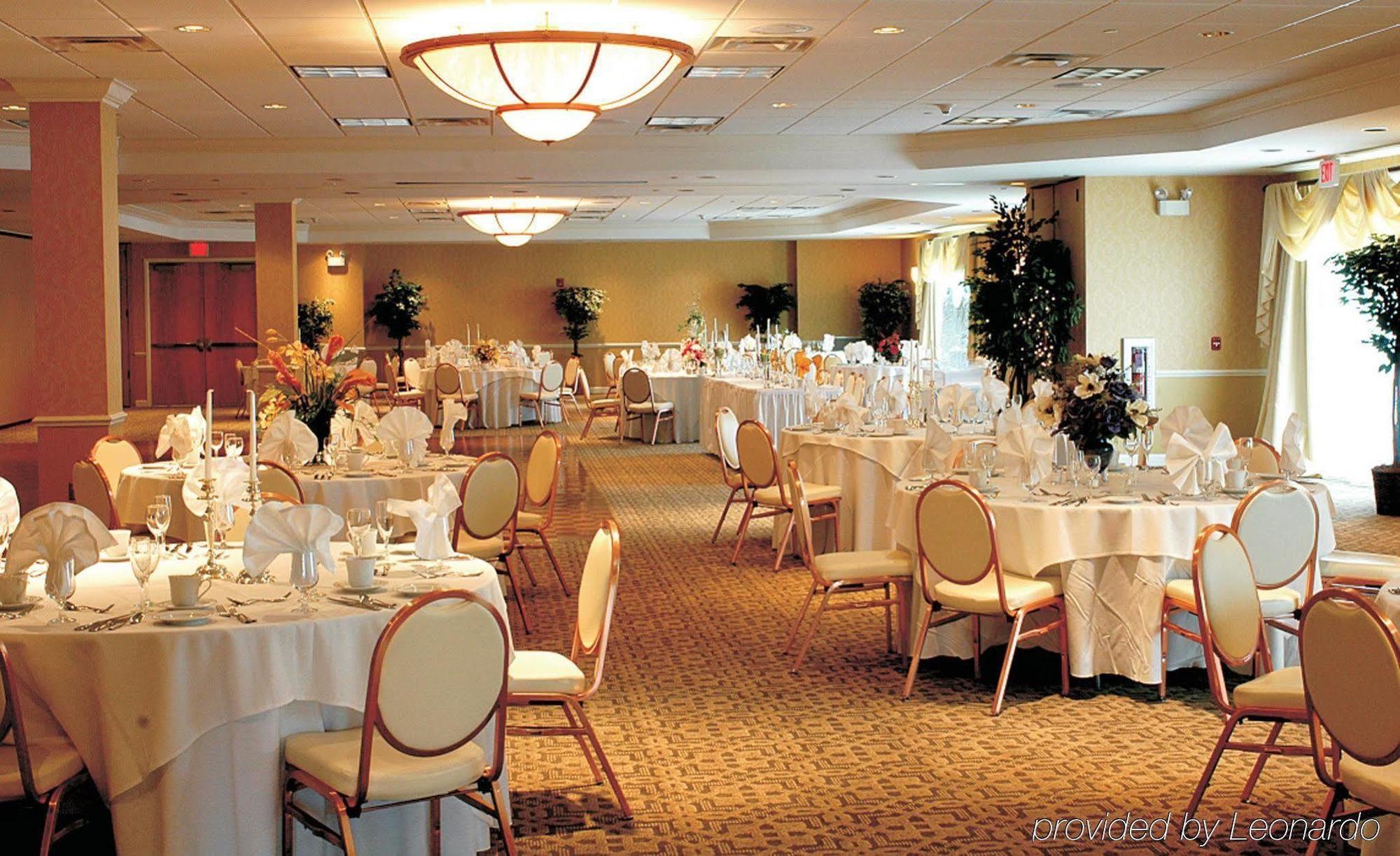 Taurus Sarovar Portico Nuova Delhi Ristorante foto