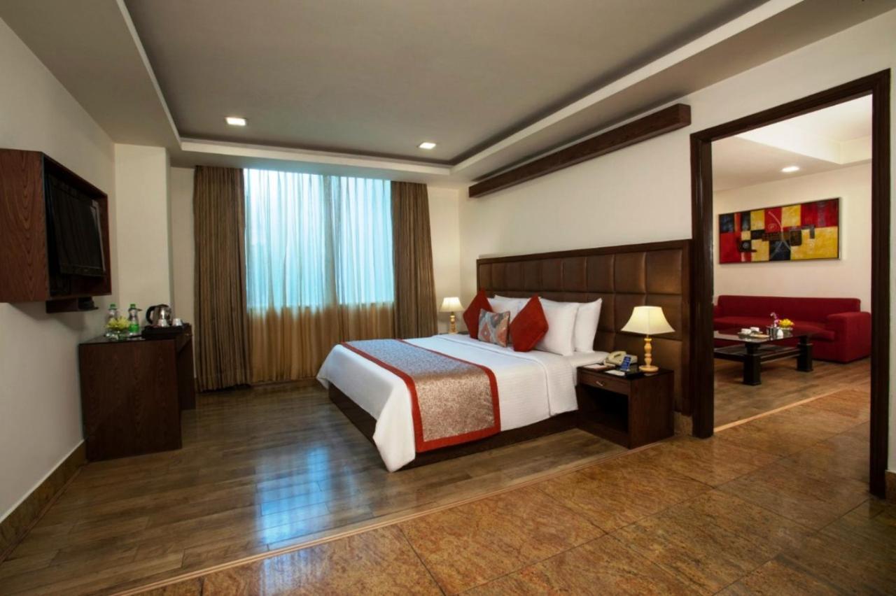 Taurus Sarovar Portico Nuova Delhi Esterno foto